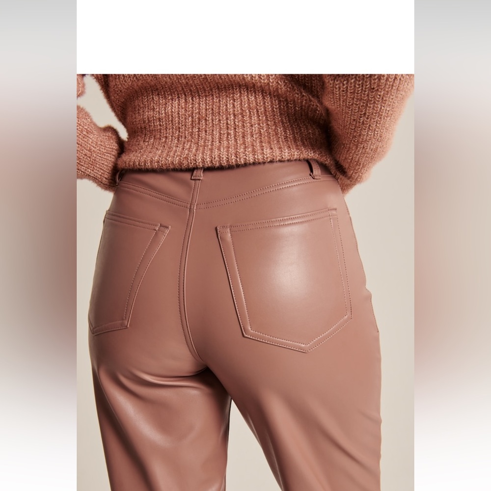 Abercrombie & Fitch 90’s Straight Ultra High-rise Vegan Leather Pants